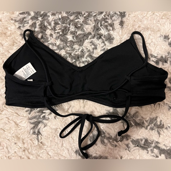 Hollister bikini - Picture 2 of 4